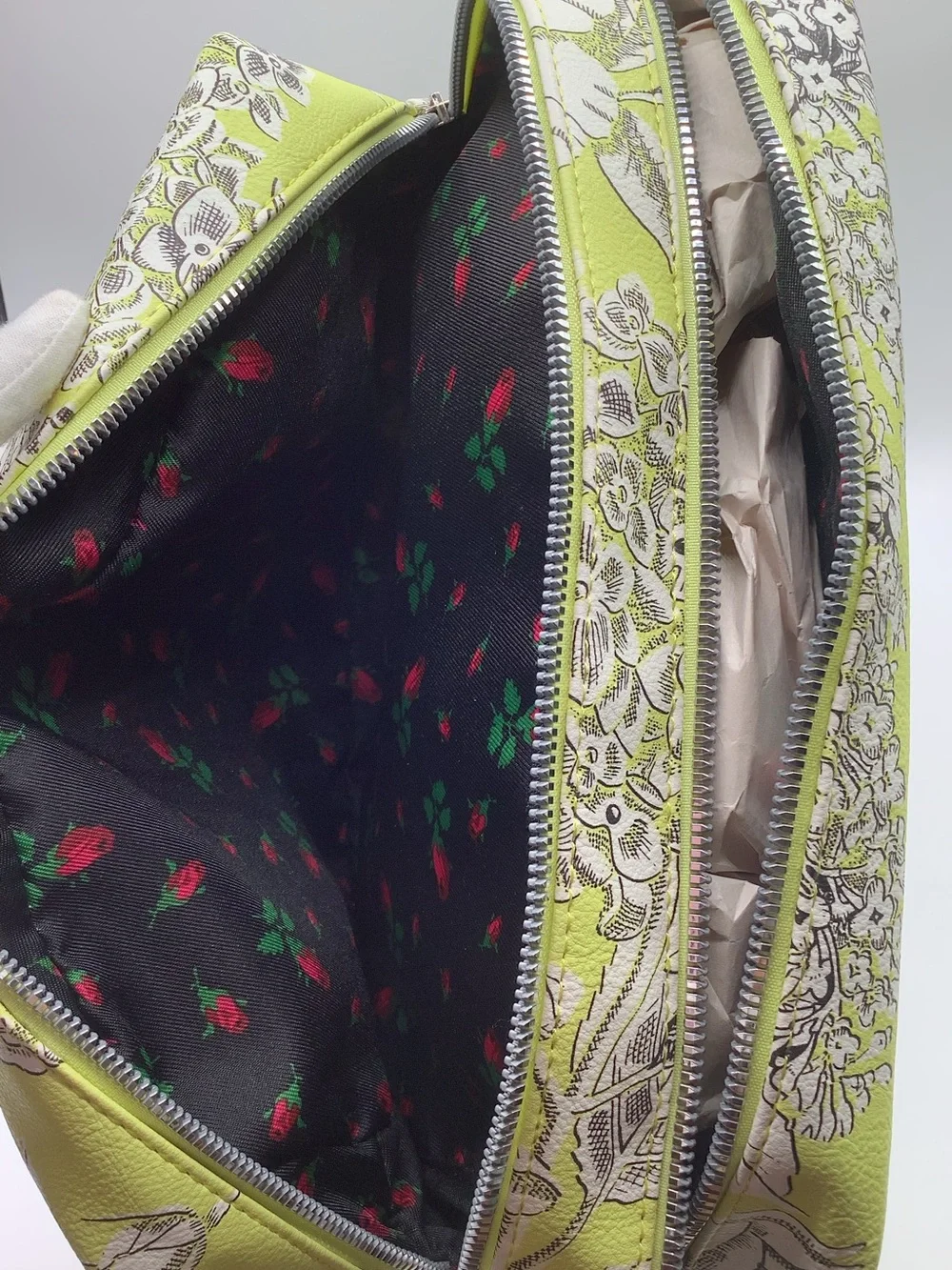 Betsey Johnson Lime Green Floral Cosmetic Bag with Wristlet Strap - NWOT